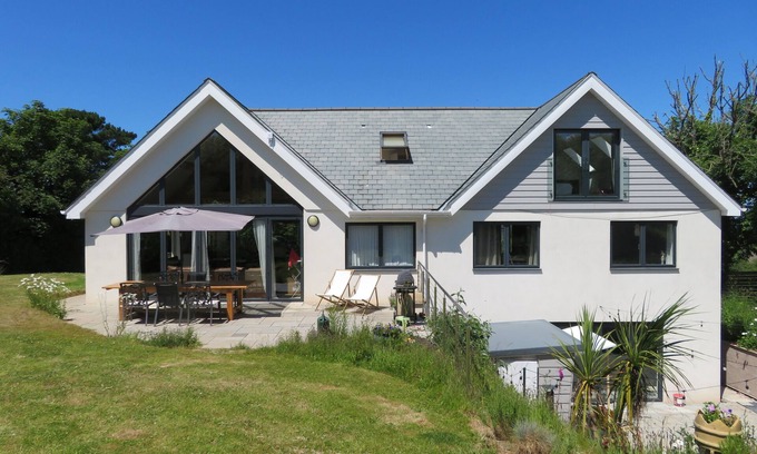 Mortehoe Casa | Awesome slidehouse close to coastpath,pubs,beaches sleeps 12-14 late discount