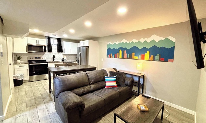 Twin Lakes Casa | Awesome Two King Bed Lower Close to all in Denver