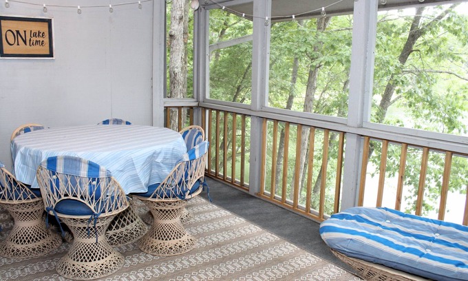 Hot Springs Village Casa | Awesome Waterfront Townhome on Lake DeSoto