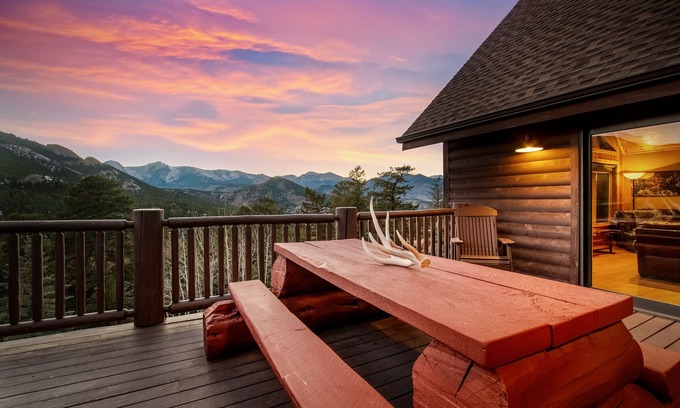 Windcliff Estates Casa | Awestruck Luxury Vacation Home at Windcliff