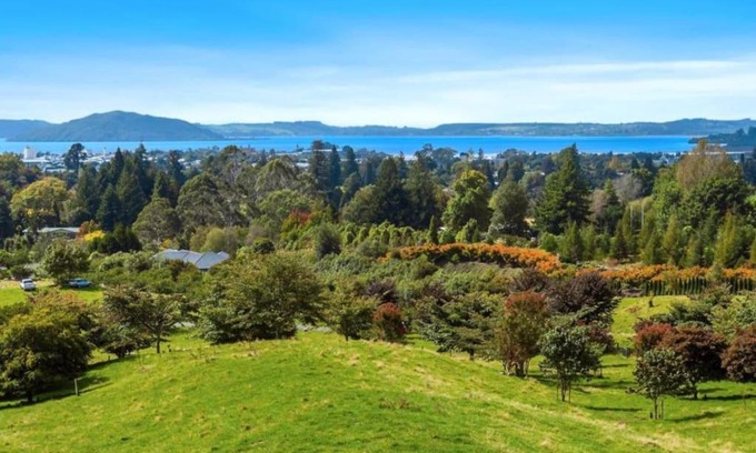 Rotorua Casa | Aww Sheep-Uninterrupted Panoramic View with Spa