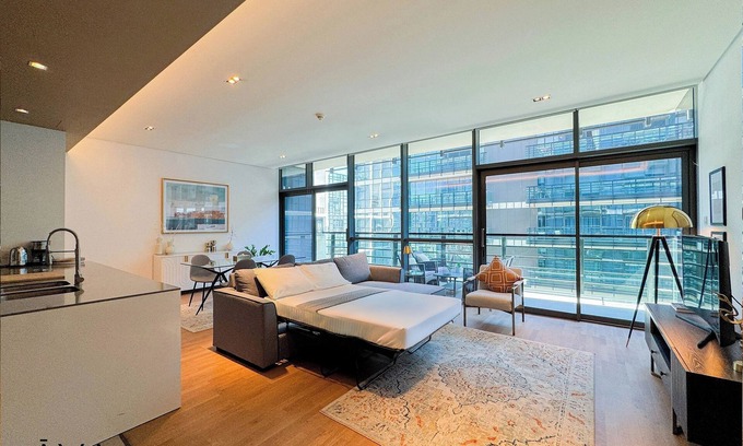 Al Wasl Apartamento | Aya - Sophisticated 1BR Apartment in CityWalk with Views