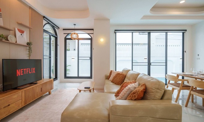 Khlong Tan Nuea Villa | Ayas Retreat - Muji Ekkamai Pool Villa With 4 Bedrooms