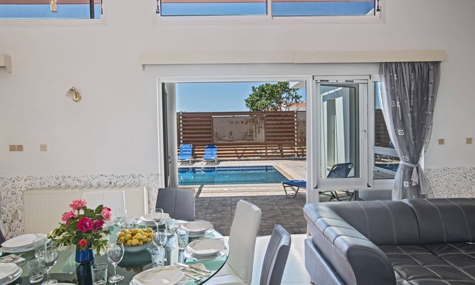 Ayia Napa Villa | Ayia Napa Holiday Villa Ch