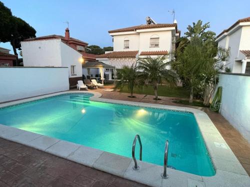 Los Gallos-Cerromolino Chalet De Esquí | Azafama Buena