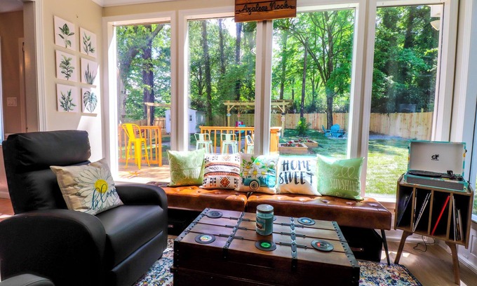 Greensboro Casa | Azaleas Cottage: Pet-Friendly, Close to Coliseum, UNCG, Downtown