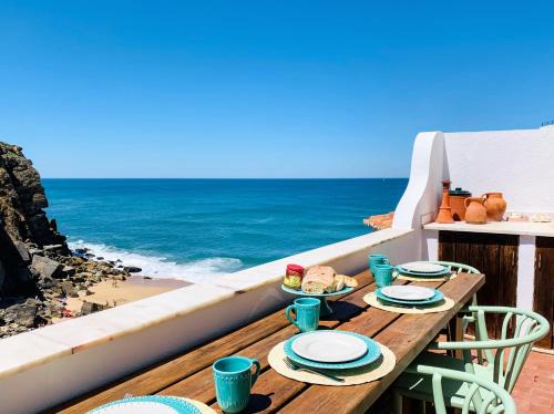 Azenhas do Mar Casa | Azenhas do Mar Beach House