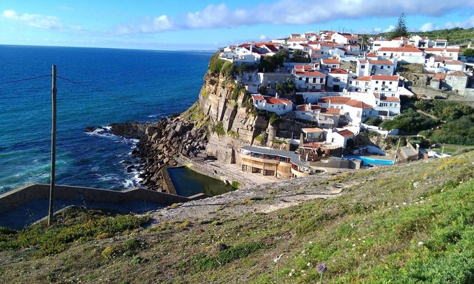 Azenhas do Mar Casa | Azenhas do Mar Village - Holiday Rentals