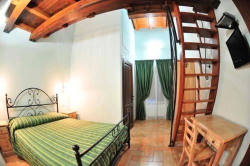 Casali di Serravalle Casa | Azienda Agrituristica La Valle del Sambuco