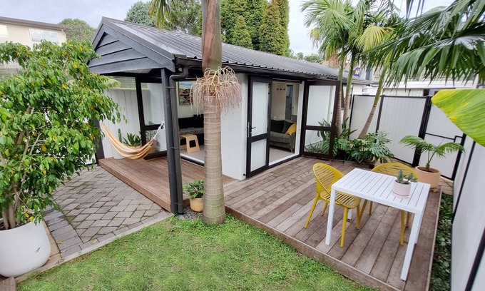 Welcome Bay Apartamento | Azores Harbourside Studio; self contained unit