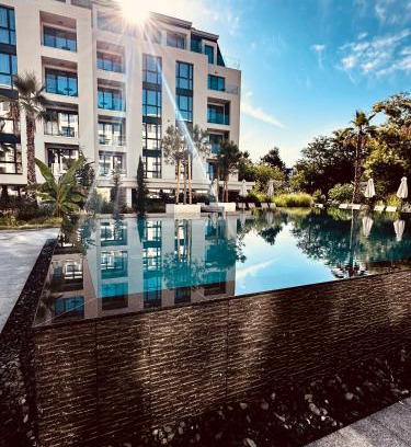 Saints Constantine and Helena Apartamento | Azur Premium Resort