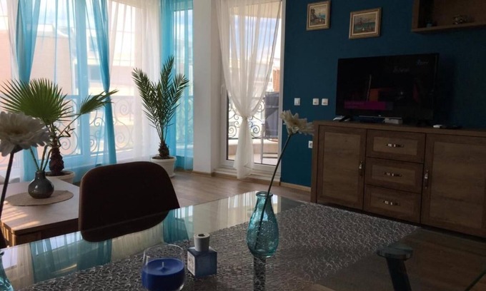 Chernomorets Apartamento | Apartamento Azur Deluxe