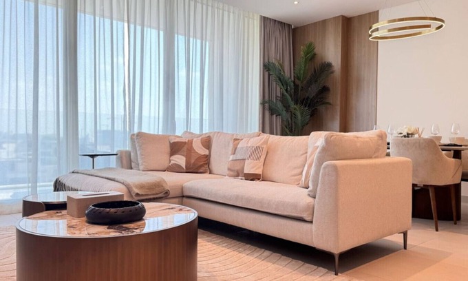 Saadiyat Cultural District Apartamento | Azure Bliss: 1BR Retreat Near Saadiyat Attractions