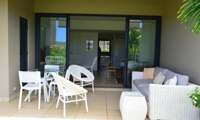 Roches Noires Apartamento | AZURI Serviced Garden Apartment