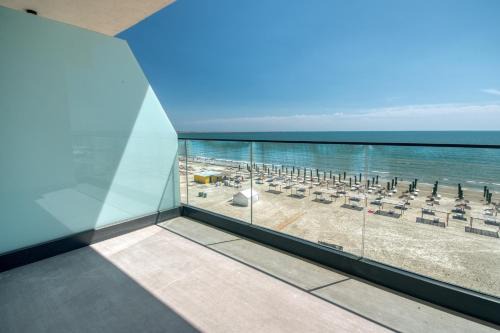 Navodari Apartamento | Azzurro Beachfront 2 - Sea View