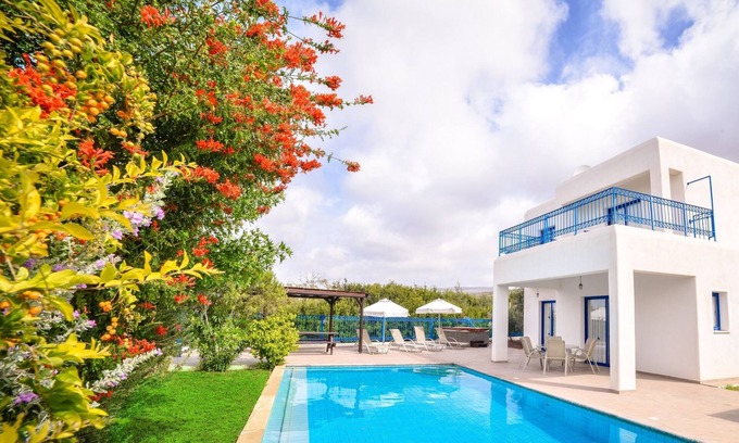 Agios Georgios Pegeias Apartamento | Azzurro Luxury Holiday Villas