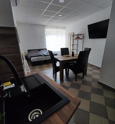 Tata Apartamento | Bástya Apartman