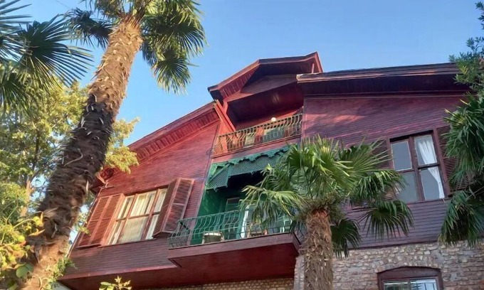 Adalar Apartamento | Büyükada’da Deniz Manzaralı Köşk