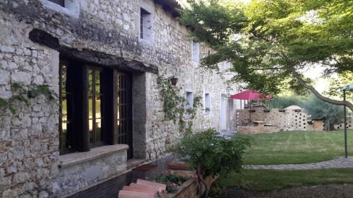 Nogaredo al Torre Casa | B&b 500'