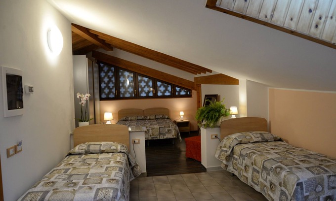 Albese con Cassano Cama Y Desayuno | B&B al Pesce Vela