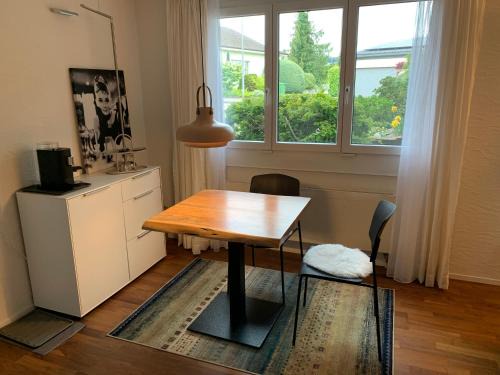 Brugg Cama Y Desayuno | B&B Biel-Brügg