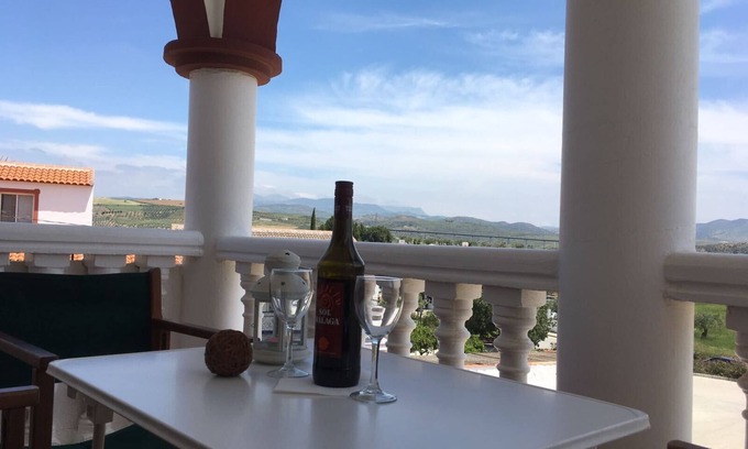 Alora Apartamento | B & B Casa Carrión - muy cerca de Caminito del Rey y el Chorro