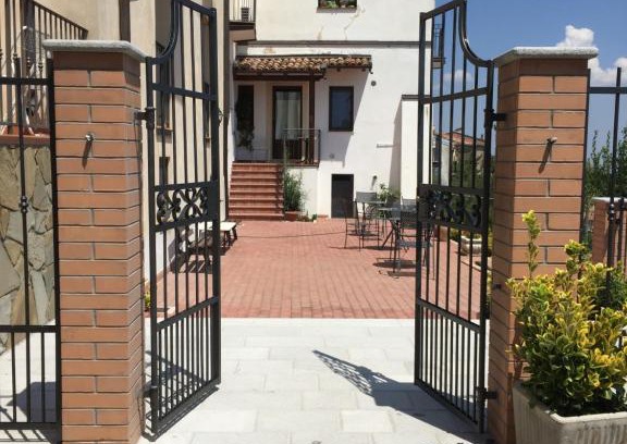 Chiaromonte Cama Y Desayuno | B&B Casa Miraglia