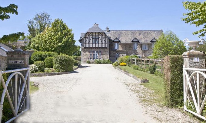 Dragey-Ronthon Cama Y Desayuno | B&B Clerval - Maison d'hôtes et Gîtes