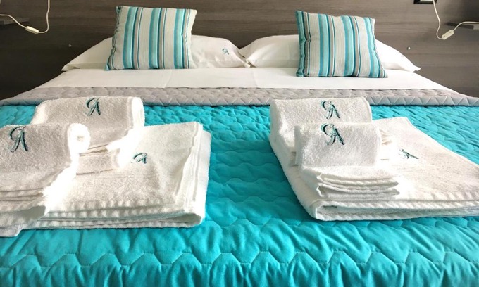 Scala di Furno Cama Y Desayuno | B&B Costa Azzurra