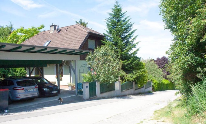 Tulbing Apartamento | B&B Family Basement Apartment, Breakfast, Free Parking, 5km from Tulln