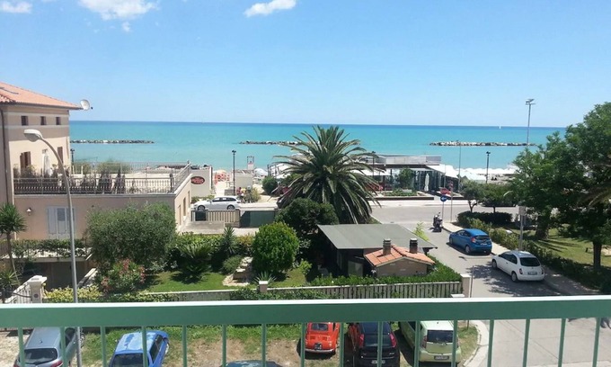 Porto San Giorgio Cama Y Desayuno | B&B Galletto