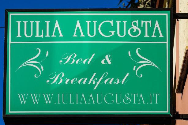 Albenga Cama Y Desayuno | B&B Iulia Augusta