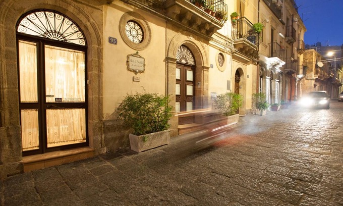 Caltagirone Cama Y Desayuno | B&B La Pilozza Infiorata