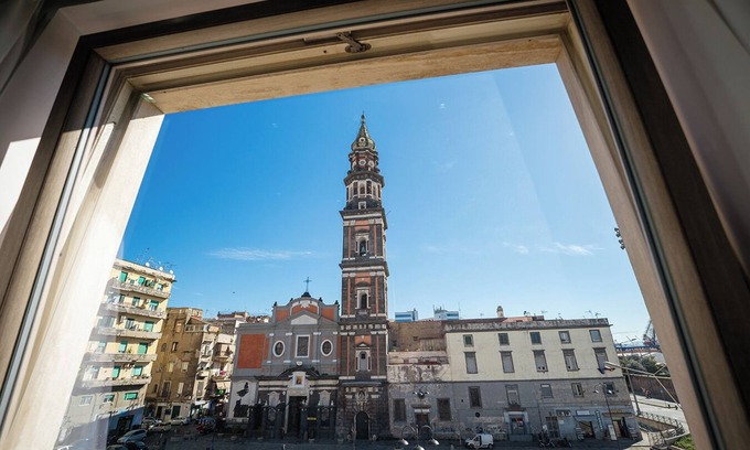 Montecalvario Casa | B&B Le 4 Stagioni Dante's Suites
