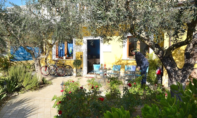 Collecorvino Cama Y Desayuno | B&B Mariposa