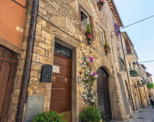 Todi Cama Y Desayuno | B&b Porta Nuova