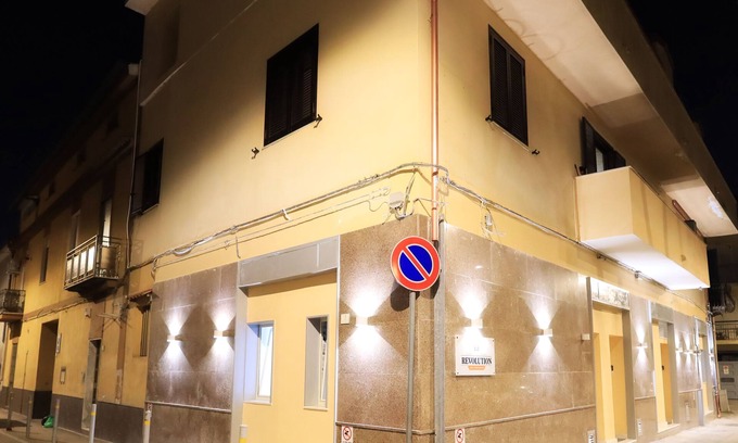Caserta Cama Y Desayuno | B&B REVOLUTION BED & BREAKFAST
