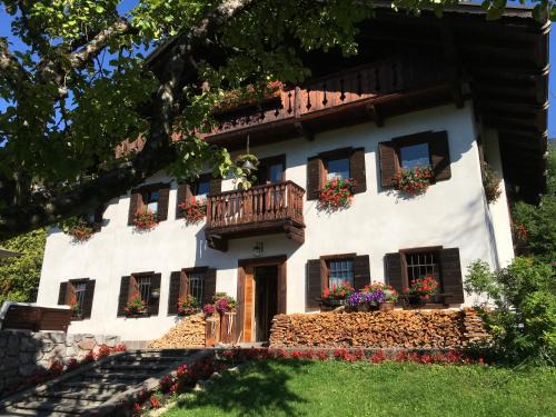 Domegge di Cadore Cama Y Desayuno | B&B Rossodisera