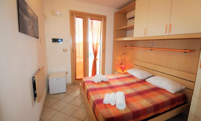 Torre San Giovanni Cama Y Desayuno | B&B Scoglio di Pirro climatizzato a 150 m dalle spiagge salentine
