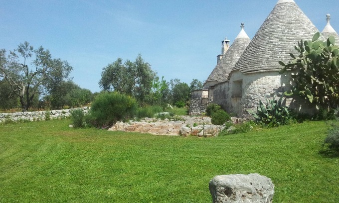 Specchiaruzzo Cama Y Desayuno | B & B The Owl. Trulli y Naturaleza. Trullo limón