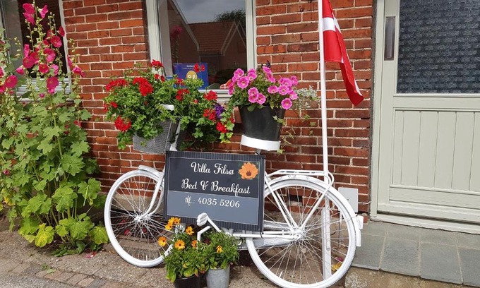 Tim Cama Y Desayuno | B&B Villa Filsø
