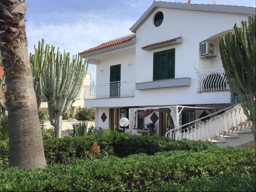 Noto Marina Cama Y Desayuno | B&B Villa Tania