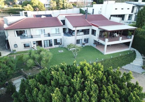 Eikenbosch Casa | B Shocked Manor - Lux Suites