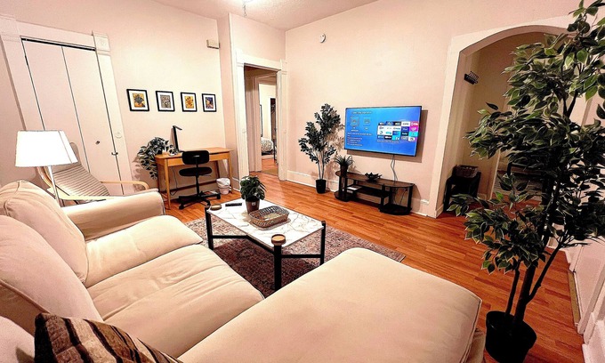 The Hill Apartamento | B1- Walk to YALE Hospital 1