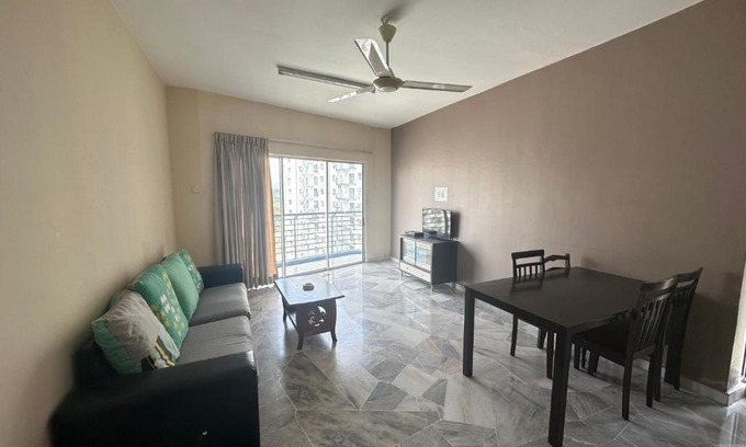 Baharu Apartamento | B12-8@pd marina resort