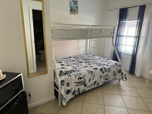 Little Havana Casa | B2 Best Value on Private Bedroom with Private Bathroom in Little Havana, Miami