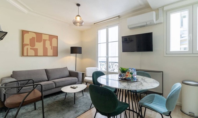 Faubourg-du-Roule Apartamento | B2.Two Bedrooms#Champs Elysées#Arc de Triomphe#AC