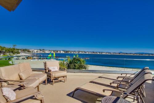 Mission Beach Casa | B5172 Villa on the Bay - 7 Bedroom