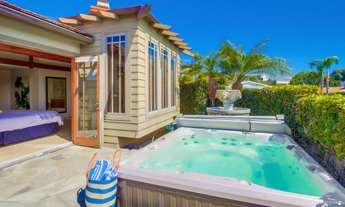 La Jolla Mesa Casa | B5353 Hillside Hideaway