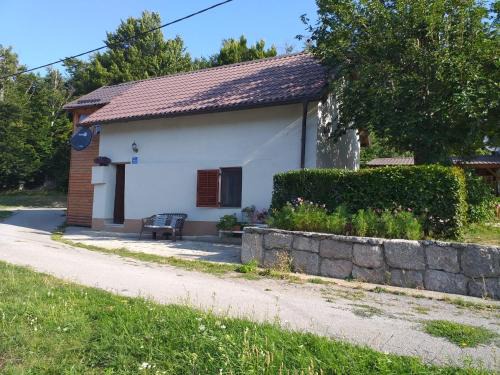 Brinje Apartamento | Baške Oštarije - kuća za odmor